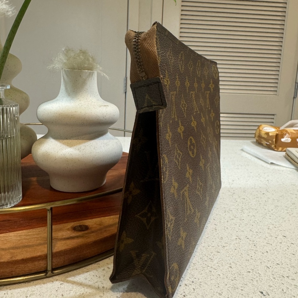 SOLD 🛑 Louis Vuitton LV Authentic Vintage Clutch/Pouch - Picture 3 of 10